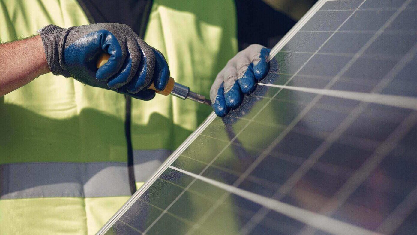 reparacion de una placa solar